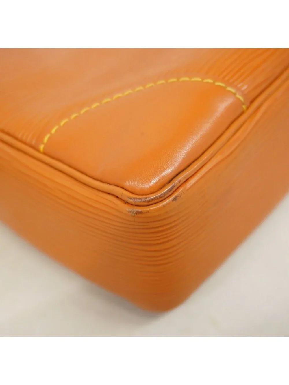 Louis Vuitton Business Bag Epi Porte Documents Voyage Cipango Gold